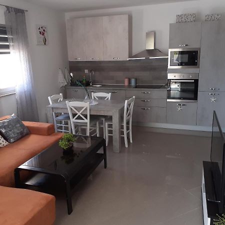 Apartman Nada Liznjan Bagian luar foto